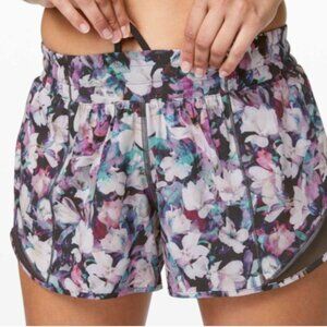 Lululemon Hotty Hot Short in Floral Print 4" inseam